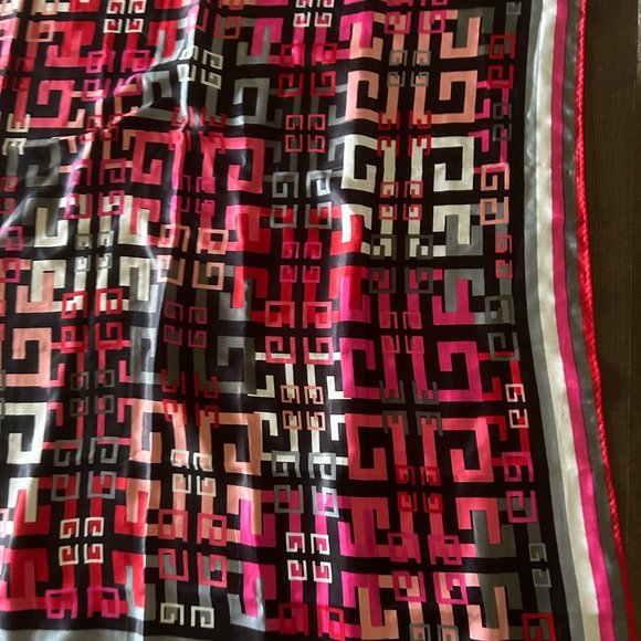GIVENCHY Vintage 100% Silk Scarf - Picture 6 of 7